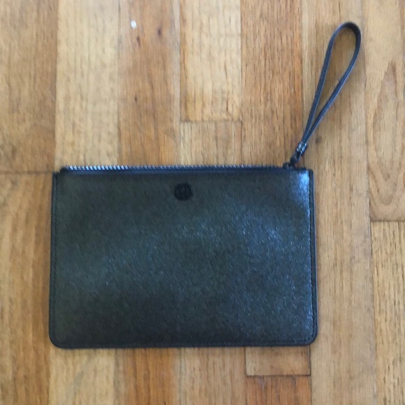 lululemon athletica Handbags - NWOT- lululemon small clutch/ wristlet